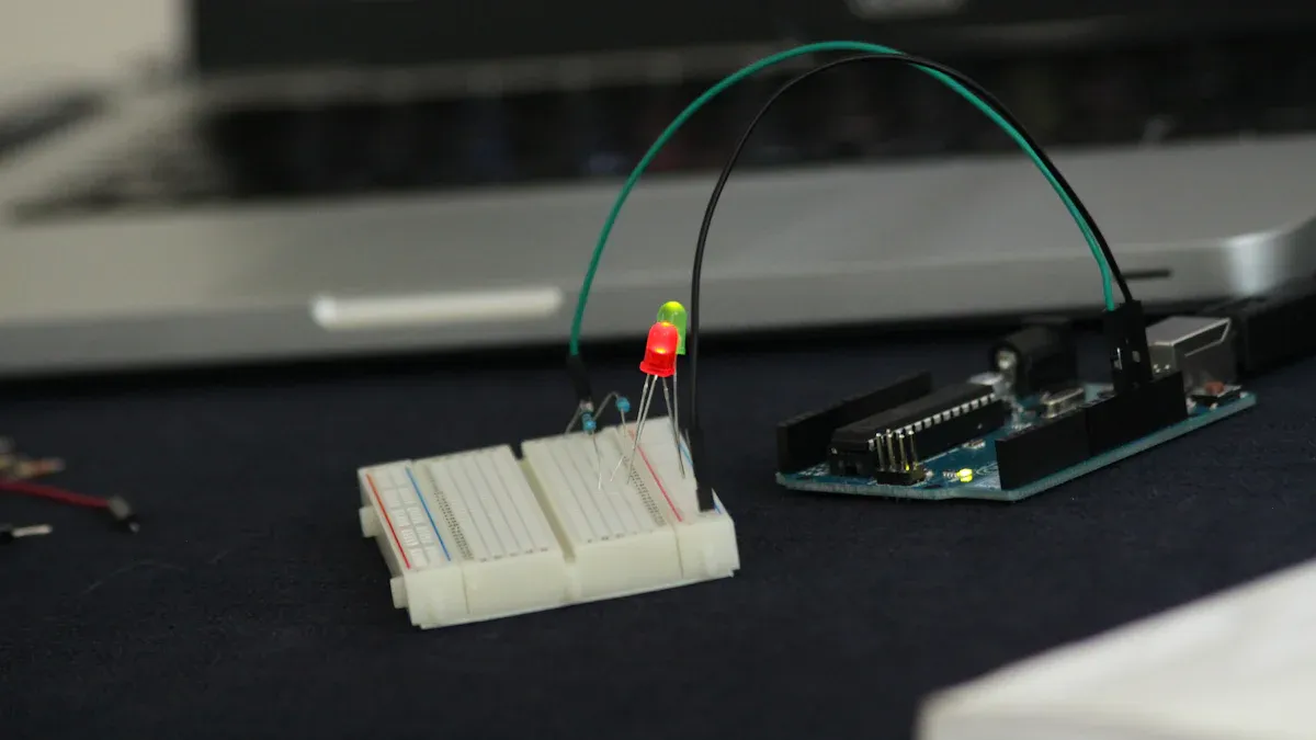 Sơ đồ chân IC khuếch đại LM741