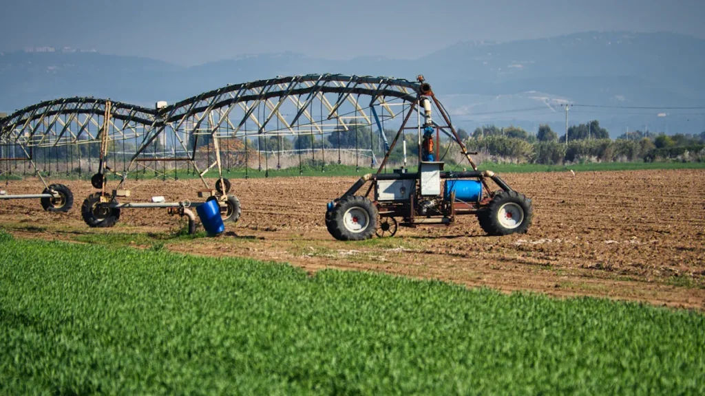 Giải pháp IoT tiết kiá»m vá»i vi Äiá»u khiá»n PIC16F877A cho nông nghiá»p thông minh