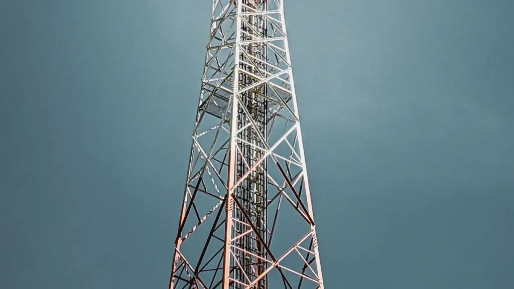 Comparing TCXO and OCXO for Microwave Backhaul in Zambia