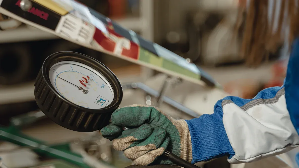 2. How the Manifold Pressure Sensor Works