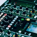 Top 3 Features of R5F64219JFB for Audio Equipment