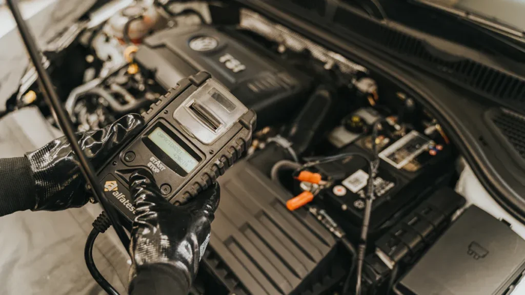 How TCAN1042HGVDRQ1 Simplifies Automotive CAN Systems