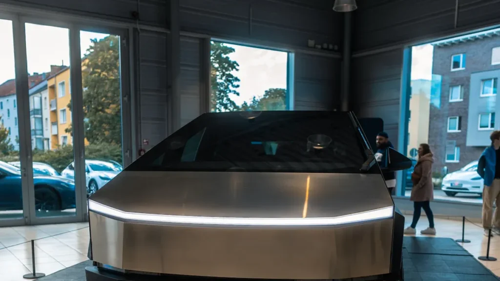 How Safety MCUs Improve Autonomous Driving Reliability