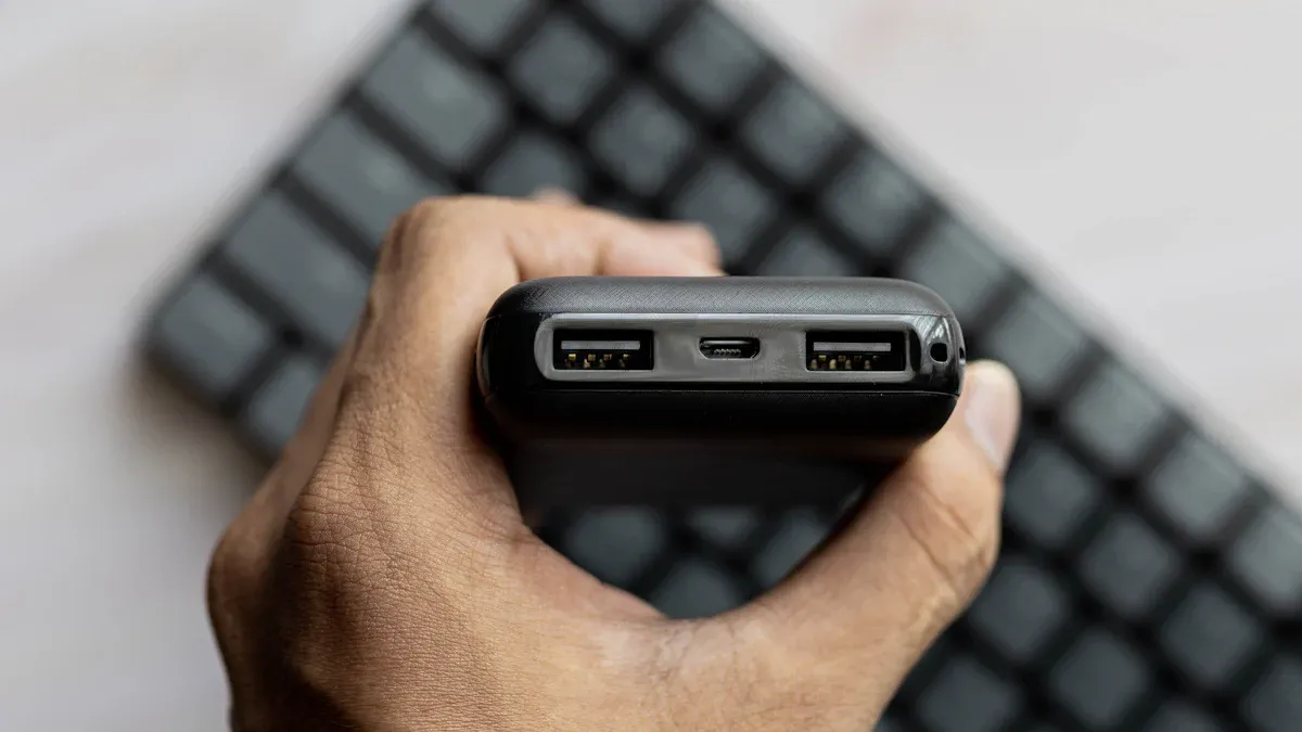 Comparing the CR1620 to Similar Batteries