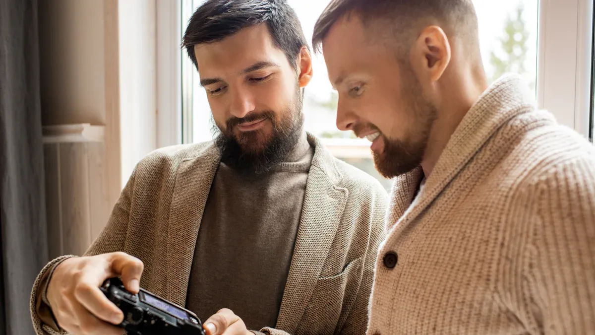 How CR1620 and DL1620 Batteries Differ and Which to Choose