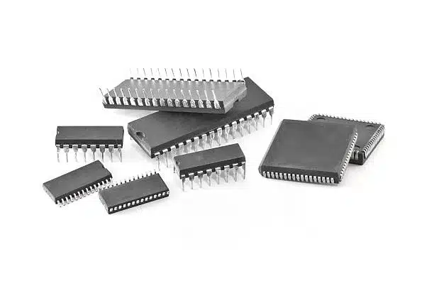 What is the LTC7820EUFD#TRPBF Power Management IC DC-DC Controller and How Does It Work